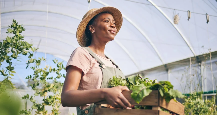 Organic farms avoid toxic inputs, improve soil health, grow clean, sustainable food that supports nature.